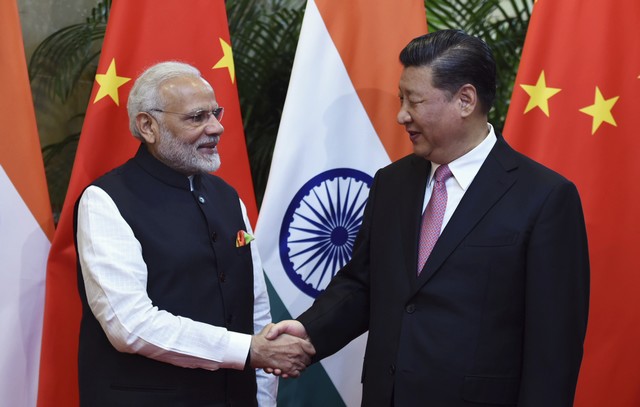 Stretnutie ministrov zahraničných vecí Číny a Indie, výzva na mier a stabilitu pohraničného regiónu