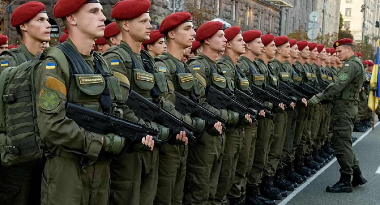 Lotyšsko má vysielať na Ukrajinu svojich vojakov. Európa je stále viac vťahovaná do vojny