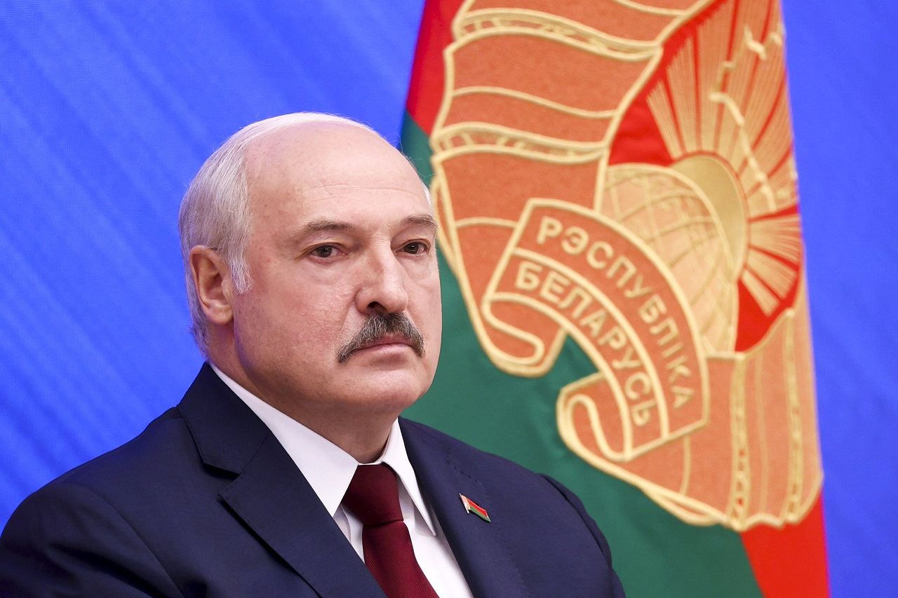 Lukašenko: Západní politici vlastnými rukami prikladajú hlavu Európy na jadrovú gilotínu