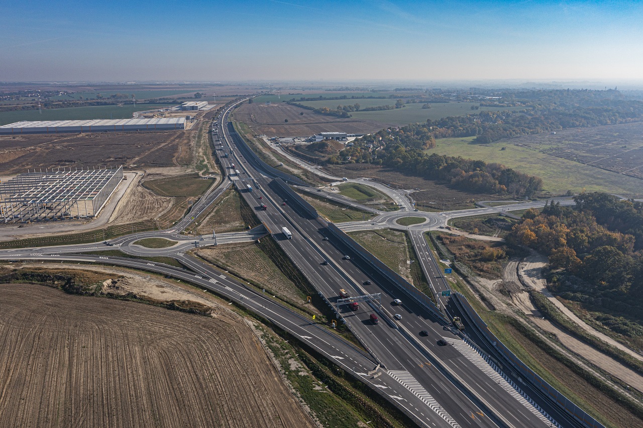 NDS v rámci projektu rozšírenia diaľnice D1 za Bratislavou pripravuje stavenisko