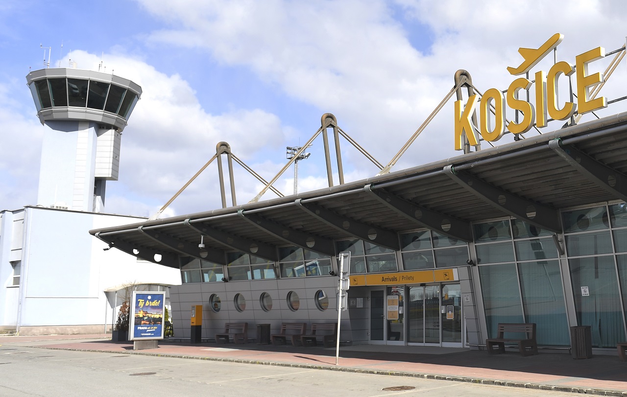Letisko v Košiciach a Poprade pre údajnú bombovú hrozbu evakuovali