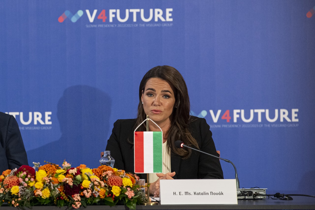 Maďarská prezidentka Nováková: “Sankcie nám ublížili viac ako Rusku”