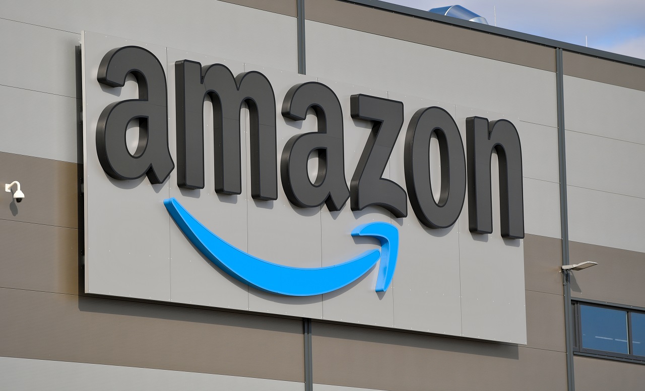 “Neistá ekonomika” núti Amazon konať