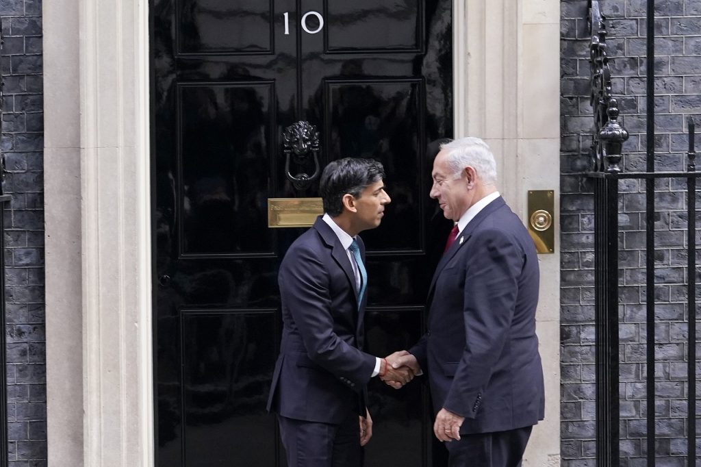 Netanjahu v Británii