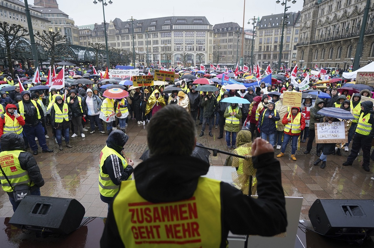 Nemecko: Dopravné štrajky v pondelok zmrazia krajinu