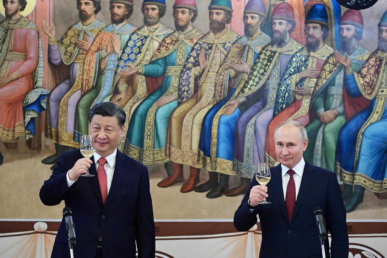 Putinova dvojdňová šarmantná ofenzíva so Siom zdôrazňuje, kto je tu pánom