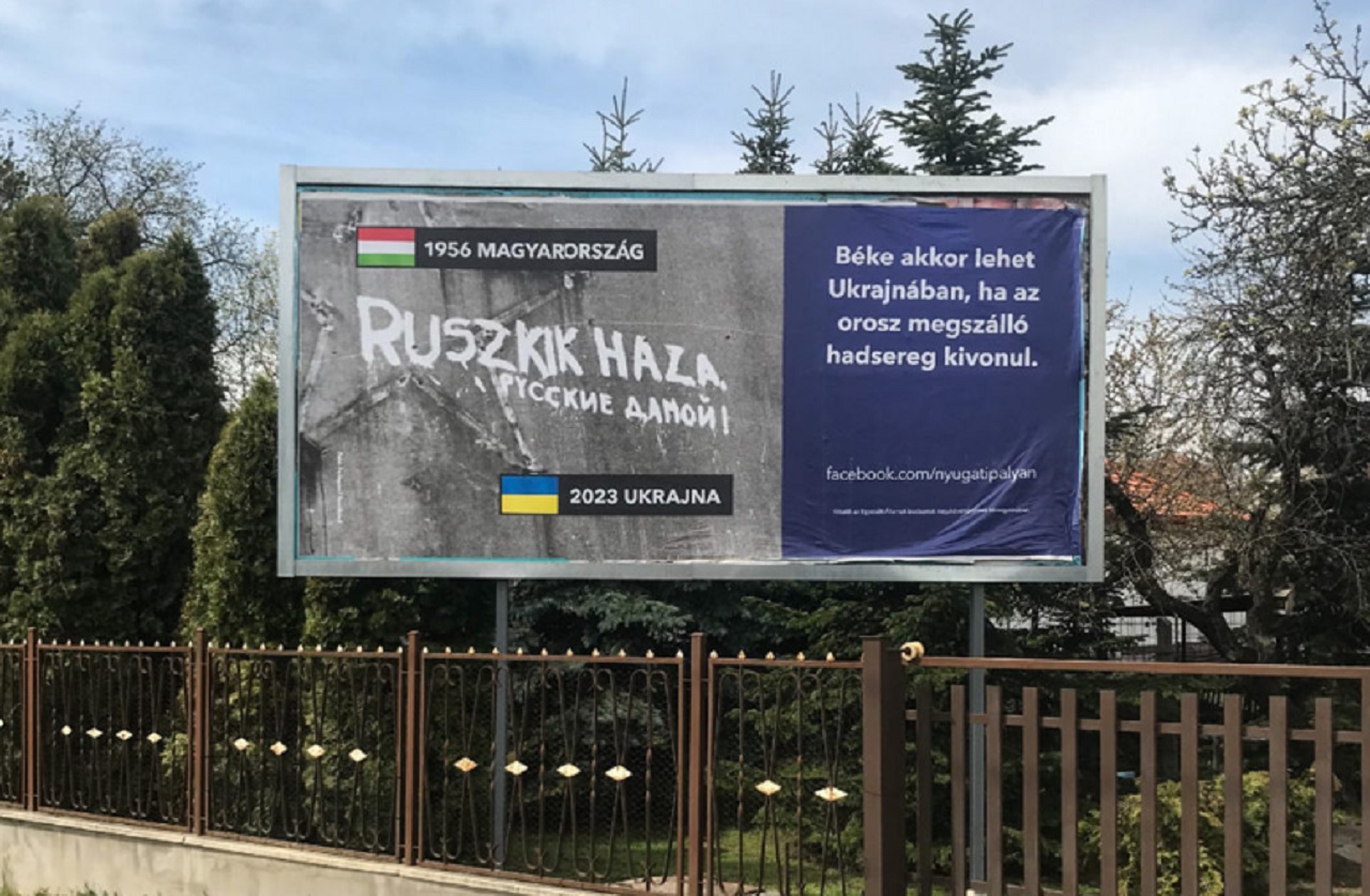 Americká propagandistická plagátová kampaň v Maďarsku ukazuje, že kto potrebuje nepriateľov, keď má spojencov ako sú USA