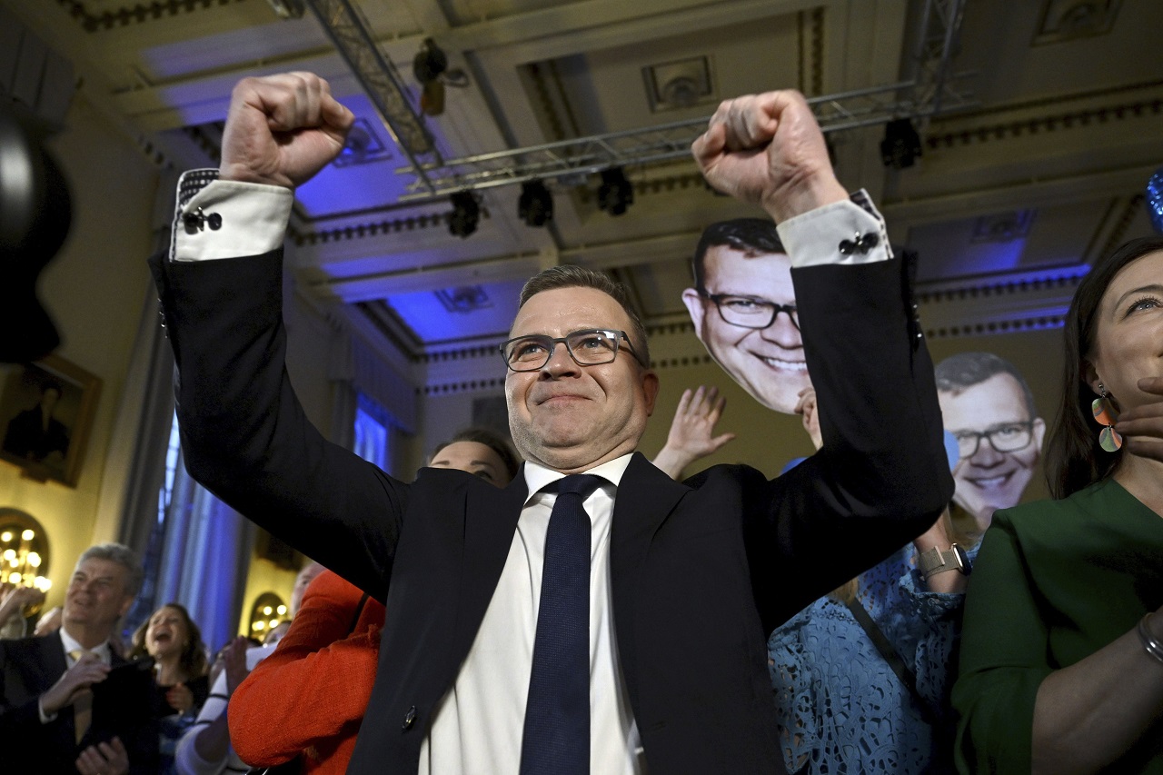 Predseda víťaznej fínskej strany ohlásil dosiaľ nepredstaviteľnú koalíciu 
