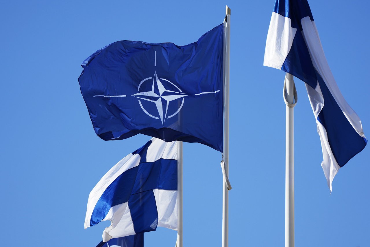 Zákerní Fíni? Maďari im odhlasovali vstup do NATO a oni…