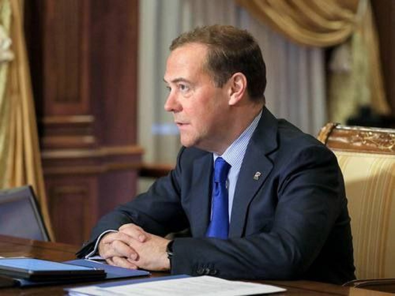 Medvedev: Nedávno som písal o tom, prečo Ukrajina zanikne. Iba jeden scenár vyhovuje Rusku