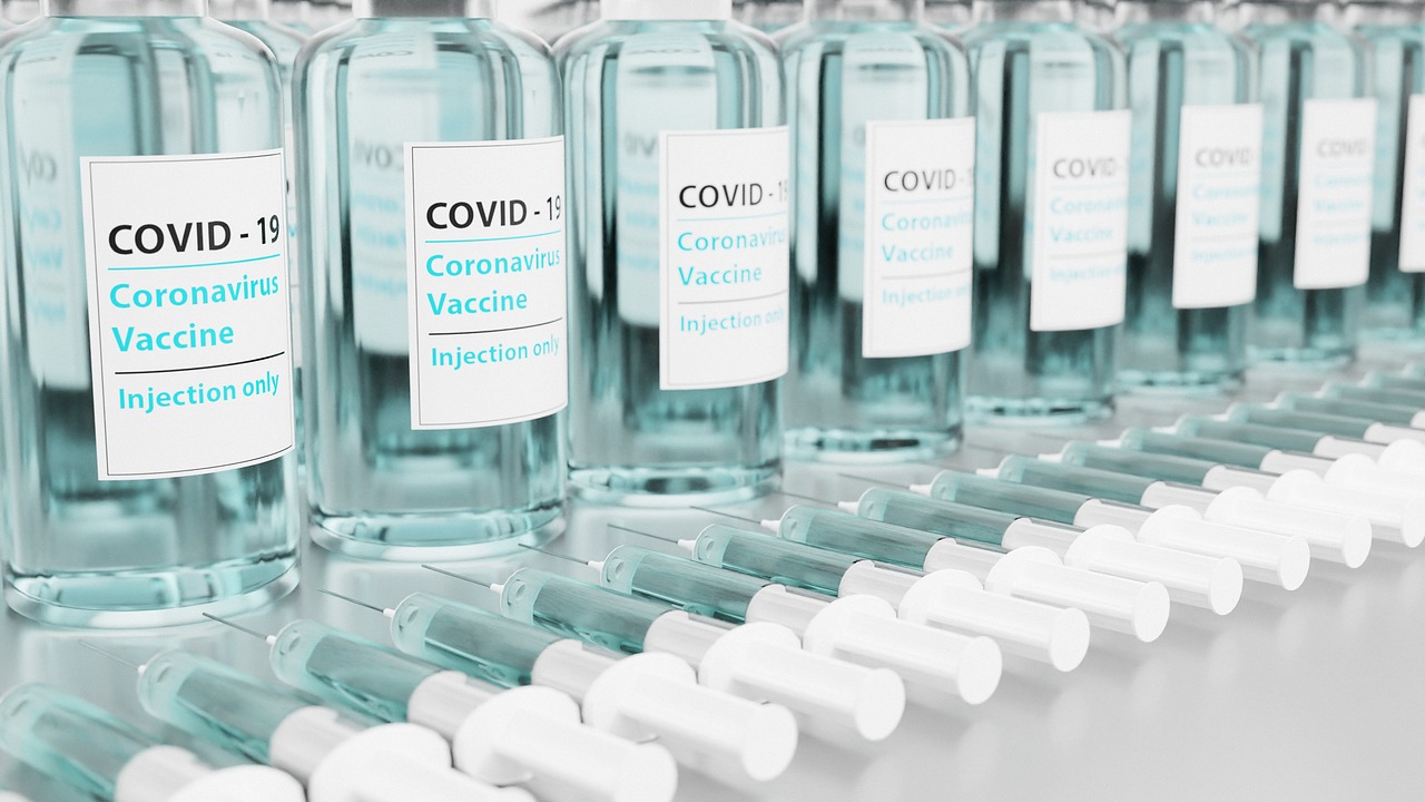 Sedem závažných dôvodov, prečo žiadať o preskúmanie bezpečnosti používania vakcín covid-19