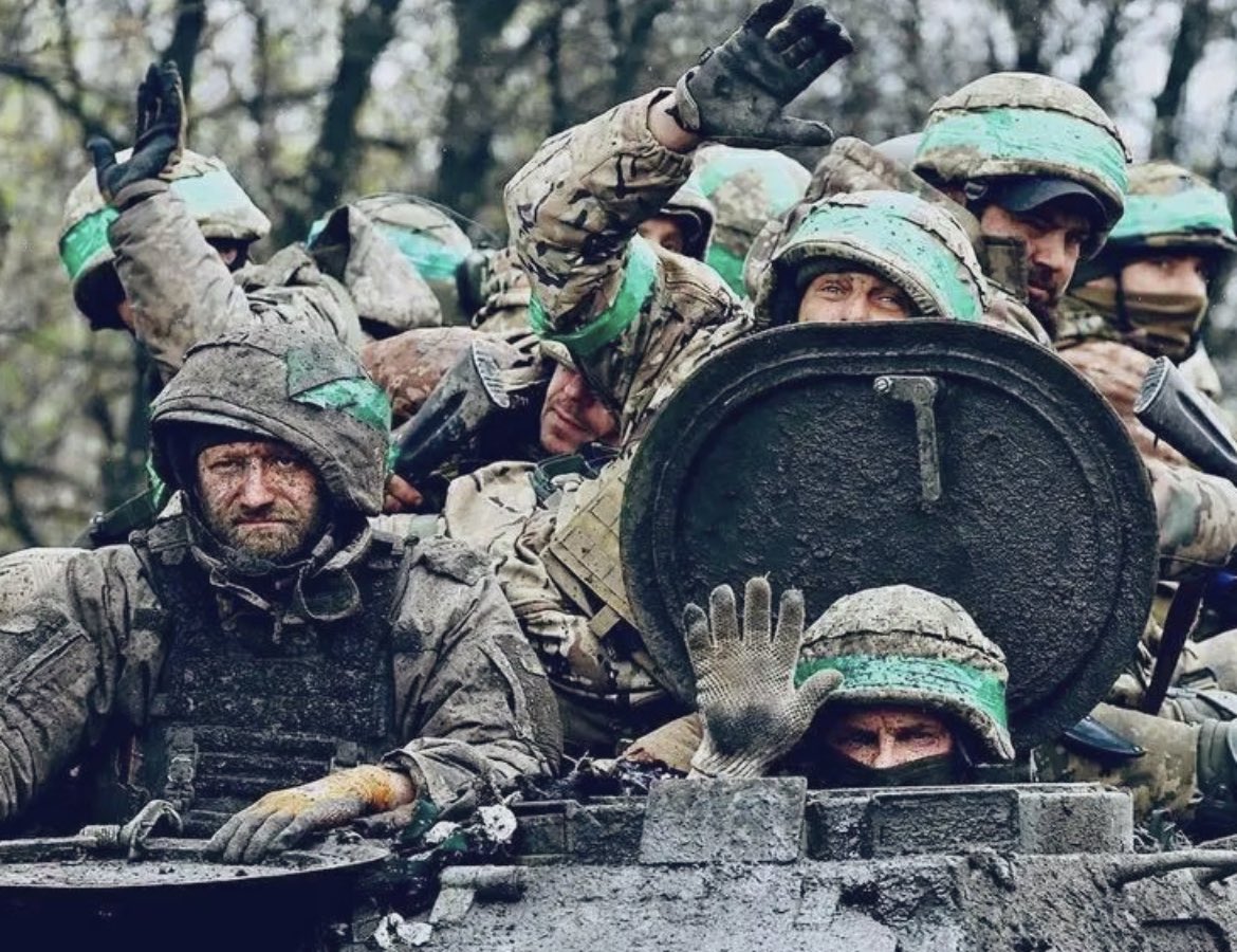 Nováčikovia 3. ukrajinskej útočnej brigády sa pripravujú na útok. Britský výcvik však nestačí