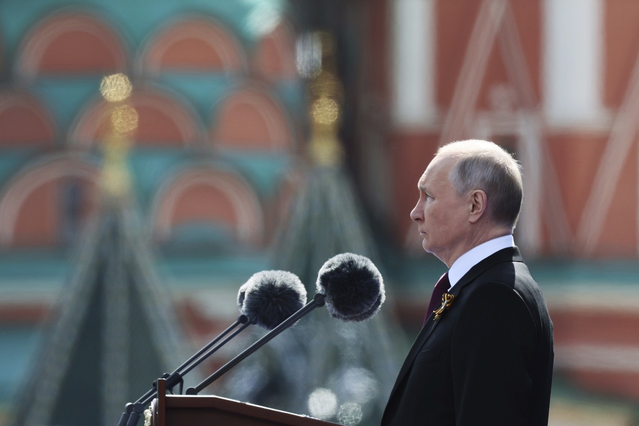 „Skutočná vojna“ proti Rusku a tragédia ľudu Ukrajiny – Putinov prejav ku dňu víťazstva