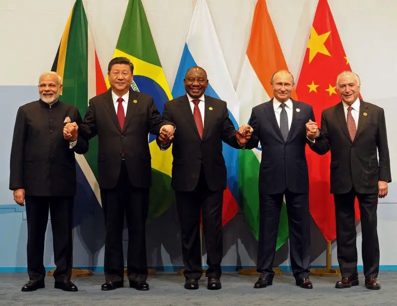 Výrazný posun v geopolitike: budúcnosť svetového poriadku bude určovať Čína a Rusko, nie USA