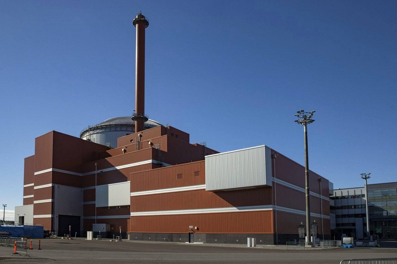 Novo spustená fínska jadrová elektráreň zaznamenala pokles cien elektriny o 75 percent