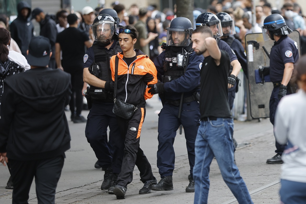 Francúzske nepokoje – zaujímavý prieskum