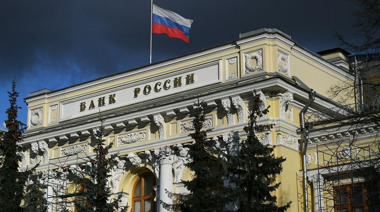 Rusko sa dostáva z finančných pazúrov Západu