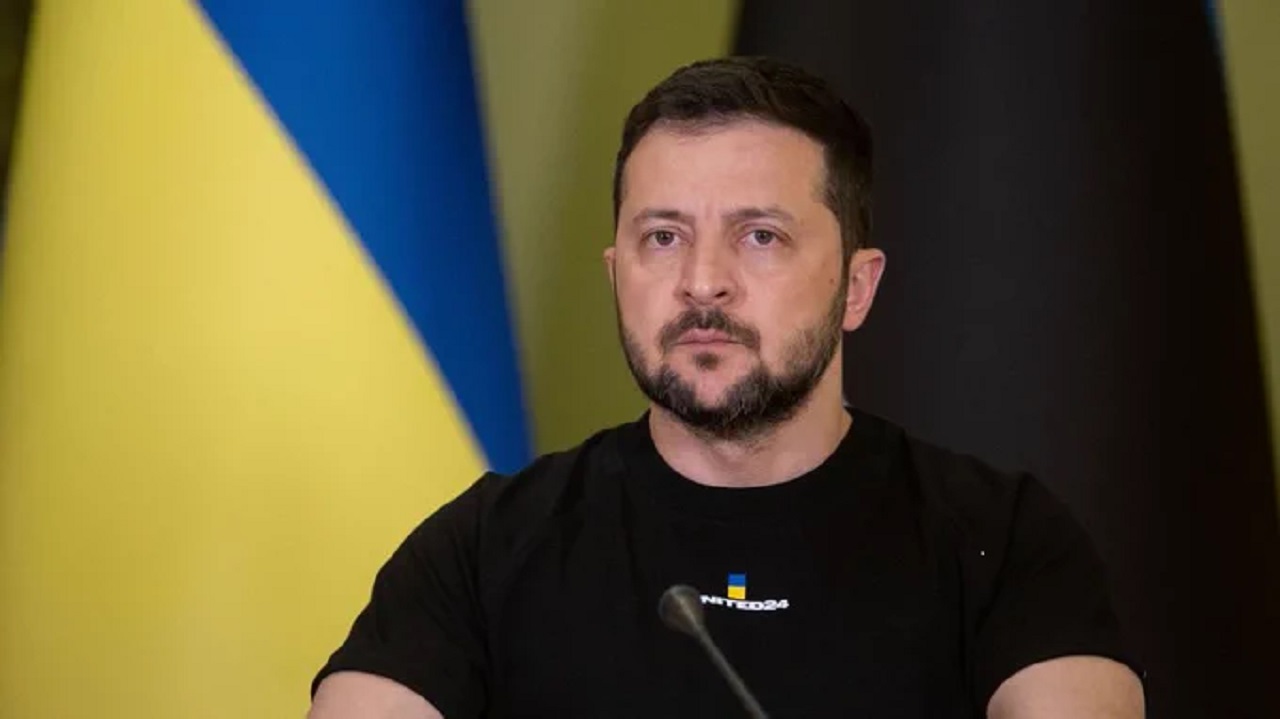 Traja zo štyroch Ukrajincov považujú Zelenského za vinníka vládnej korupcie
