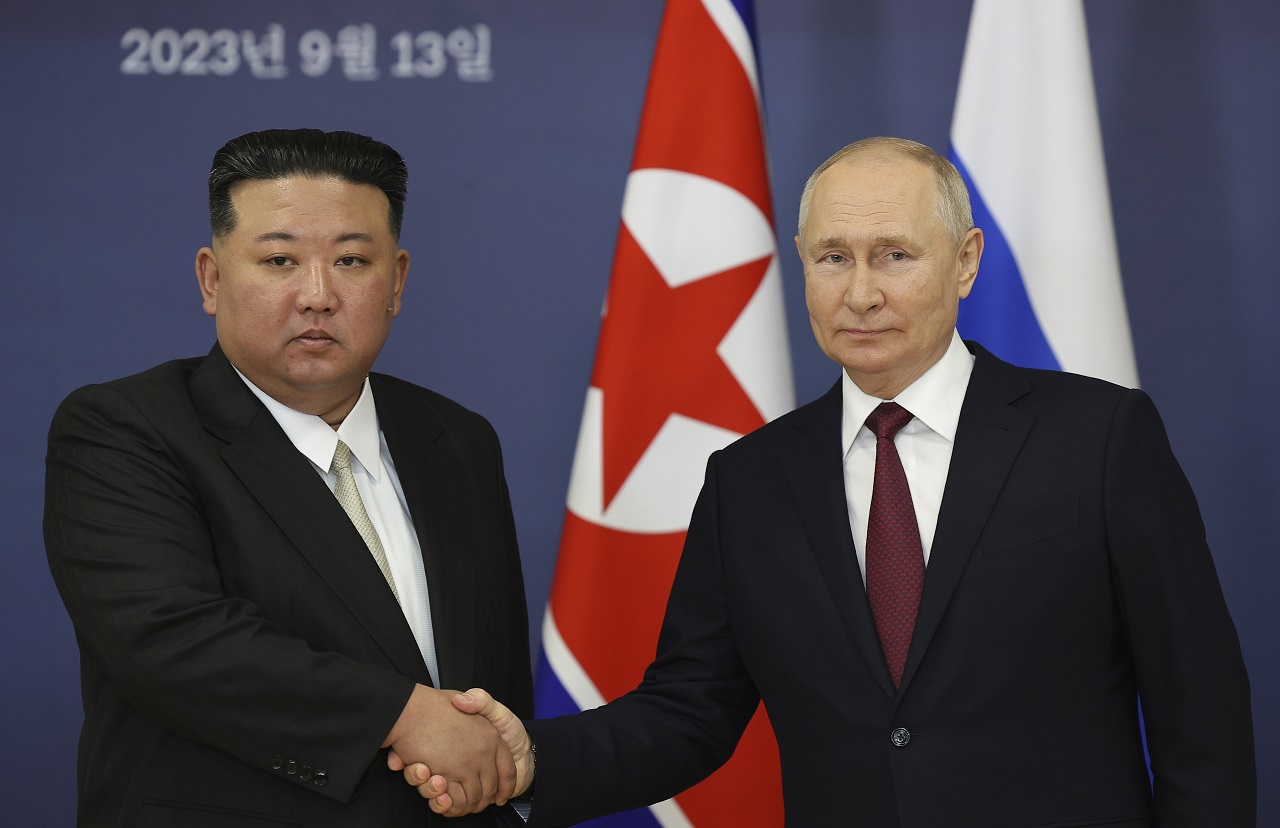 Stretnutie Putina a Kim Čong-una vyvolalo obavy z viacerých dôvodov