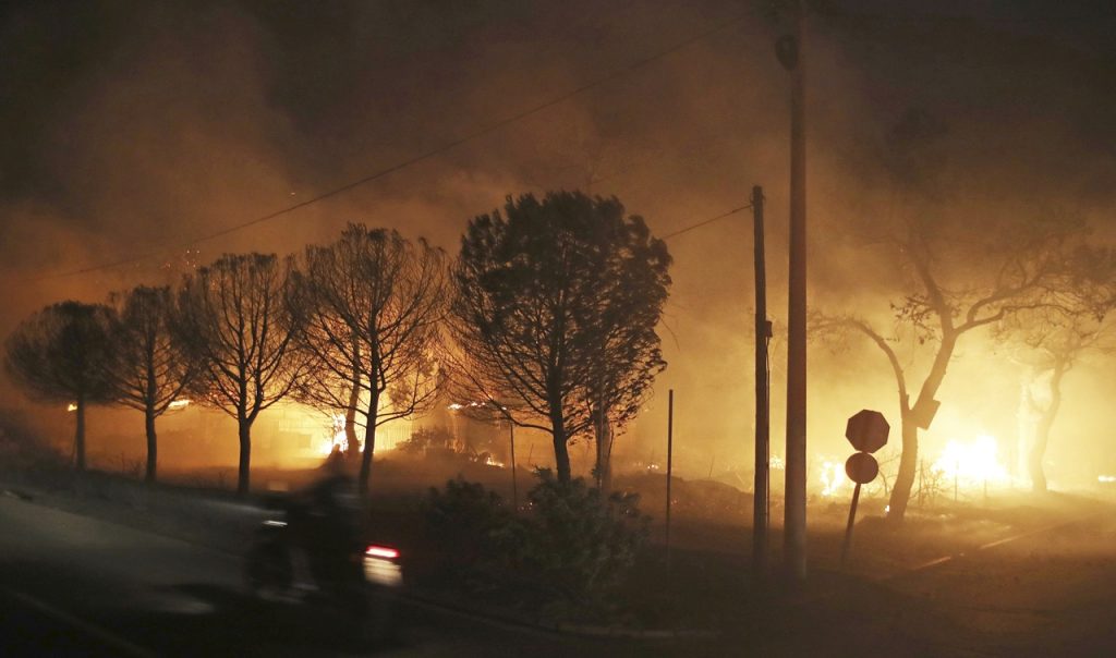 Greece Wildfire Trial požiar v meste Mati v Grécku