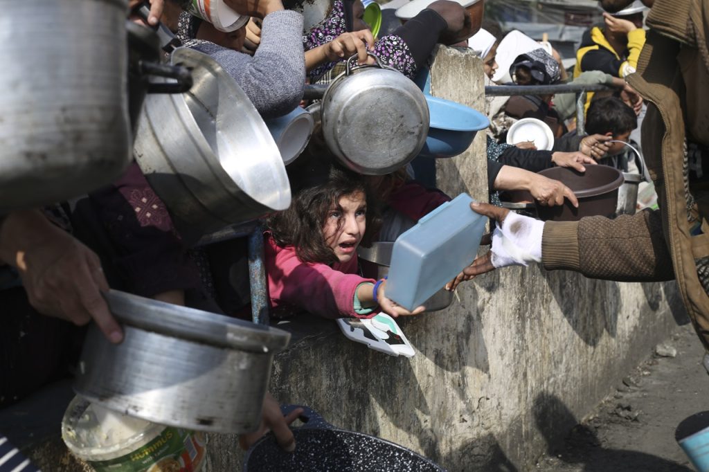 šéfka WFP McCainová: Na severe Pásma Gazy už vládne plnohodnotný hladomor
