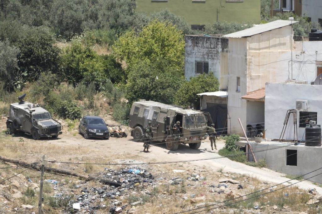 Pri izraelskej razii v Predjordánsku zahynul 15-ročný Palestínčan