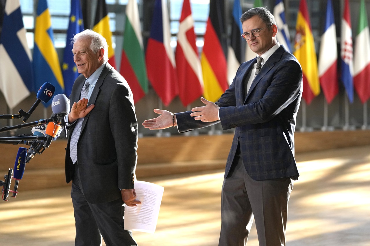 Diplomacia Ministri Zasadnutie