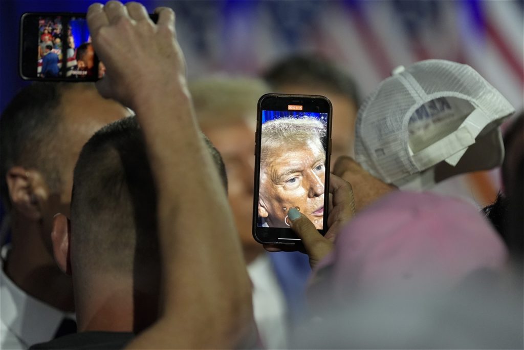 Trump v prípade zvolenia sľubuje ženám bezplatné IVF