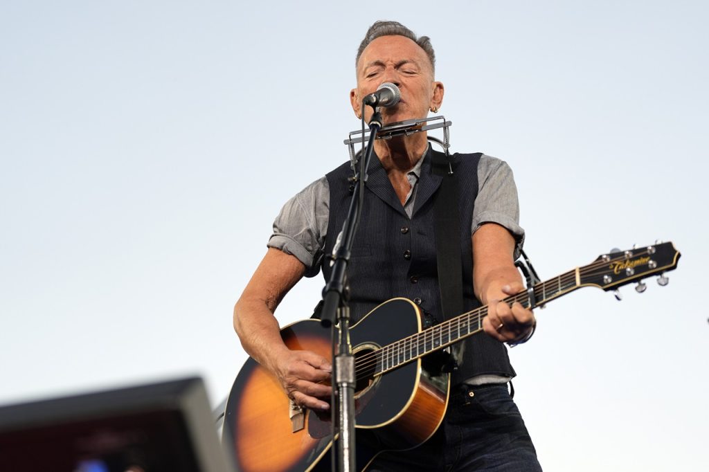 Bruce Springsteen podporil Harrisovú, varoval pred "americkým tyranom" Trumpom
