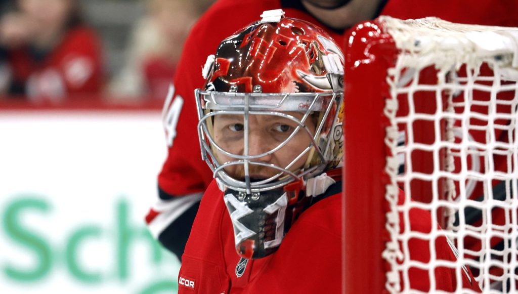 Carolina Hurricanes - Columbus Blue Jackets Frederik Andersen