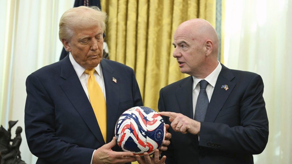 Trump Infantino FIFA