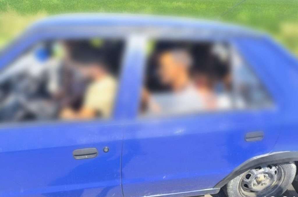 V Škode Felicia sa viezlo 18 ľudí, šofér nemal vodičské oprávnenie